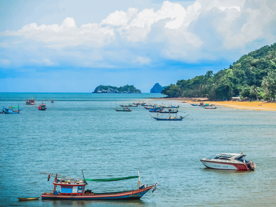 หาดทรายรี